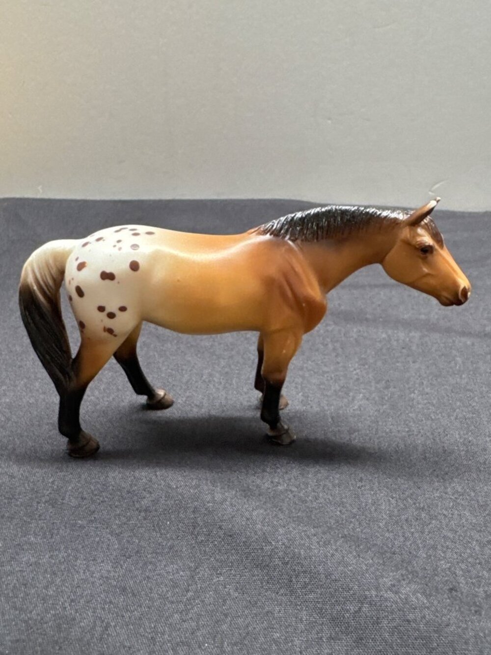 Breyer Stablemate Bay Blanket Appaloosa Quarter Horse Figurine 2.5" Tall X 4" Lo